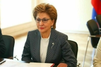 Карелова предложила заняться трудоустройством населения адресно