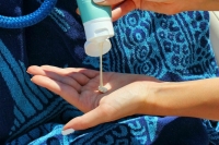 Дерматолог рассказала, как избежать появления меланомы