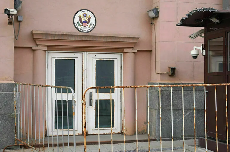 США введут санкции против 500 российских чиновников из-за украинского конфликта