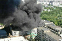 В Москве для тушения пожара на Каширском шоссе привлекли вертолет