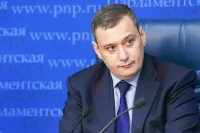 Чиновников могут обязать вести паблики только в российских соцсетях