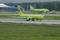 Глава Минтранса сообщил о 77 арестованных за рубежом российских самолетах