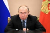 Путин: Запад пытается навязать всему миру модель тоталитарного либерализма