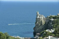 В Крыму микроавтобус с детьми попал в ДТП