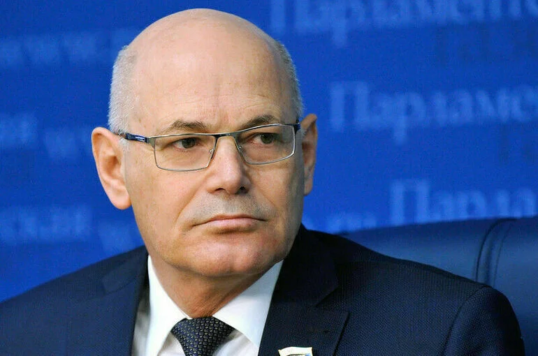 Владимир Круглый: Лечение рака станет для россиян доступнее