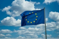 СМИ: Евросоюз сократил объем помощи Украине с 9 млрд до 1 млрд евро