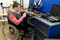 Инвалиды смогут получить вторую профессию бесплатно