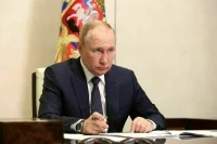 Путин поручил держать на постоянном контроле вопросы подготовки IT-кадров