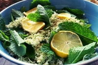 Диетолог рассказала о приправе, которая помогает не переедать