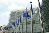 Эксперт: Вашингтон и Лондон затягивают конфликт на Украине, чтобы навредить ЕС