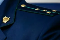 Зачем прокурору выдали пистолет