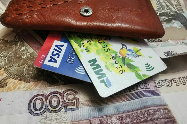На карту «Мир» будет приходить больше выплат