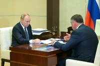 Путин поручил построить медицинский центр в Мариуполе и перинатальный центр в Донбассе