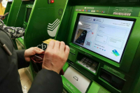 Как мошенники могут определить остаток средств на счете