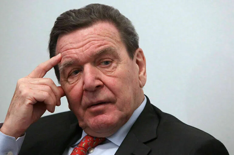 Шредер считает, что Россия готова к переговорам по Украине
