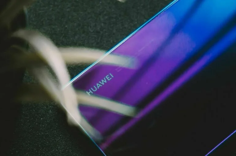 Huawei закрыла свой российский интернет-магазин Vmall