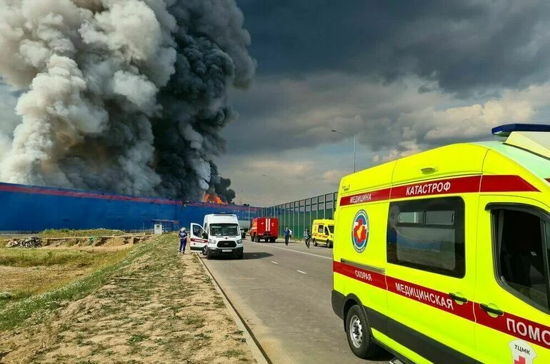 Пожар на складе Ozon локализован на площади 55 тысяч квадратных метров