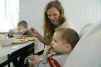 Глава СК предложил выплачивать маткапитал украинским беженцам, чьи дети родились в России