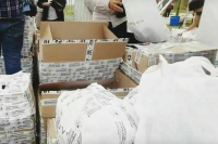 Пострадавшим от паводка жителям Якутии передали гуманитарную помощь