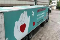 Волонтеры доставили в Донецк наборы для школьников