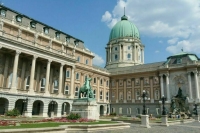 Мэр Будапешта заявил о «скором конце режима Орбана»