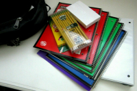 Первоклассники в ДНР бесплатно получат ранцы и канцтовары к 1 сентября