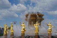 Москвичам обещают пять дней «почти жары»