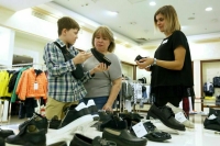 В России в июле подорожали учебники, детская одежда и дезодоранты