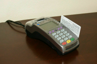 Депутат Демин предложил заменить кассовое оборудование бизнесу на мобильное приложение