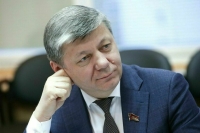 Дмитрий Новиков назвал прогнозируемым решение сейма Латвии по России