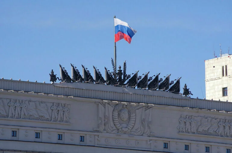 Российский истребитель вытеснил нарушивший границу британский самолет-разведчик