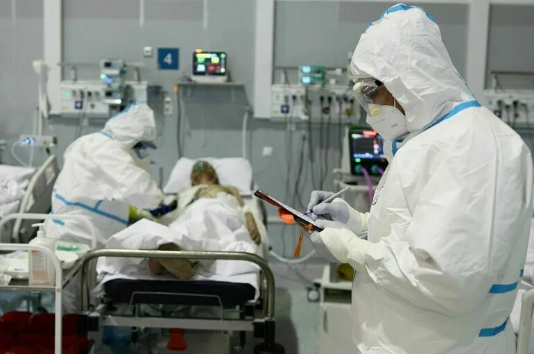 В России за сутки выявили более 35 тысяч случаев заражения COVID-19