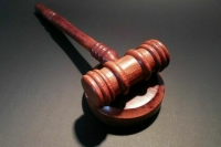 Брюну предъявили обвинение в особо крупном мошенничестве