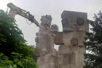 Бастрыкин поручил возбудить дело из-за сноса памятника красноармейцам в Польше