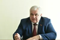 Казбек Тайсаев: Проблему очередей на российско-абхазской границе будем решать комплексно