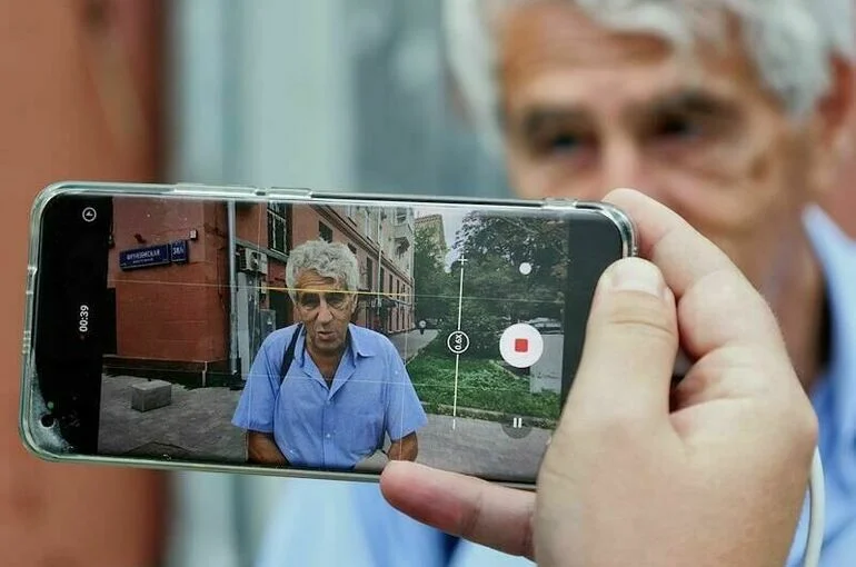 Гозмана* задержали на 15 суток за сравнение СССР с нацистской Германией