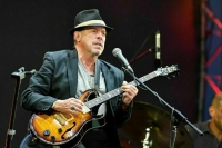 Минюст включил в реестр иноагентов Макаревича*, Гордона* и Гордееву*