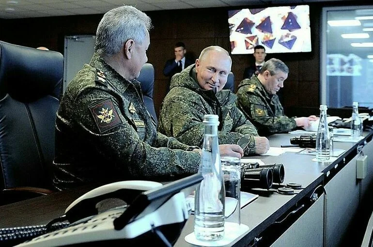 Президент России посетил учения «Восток-2022»
