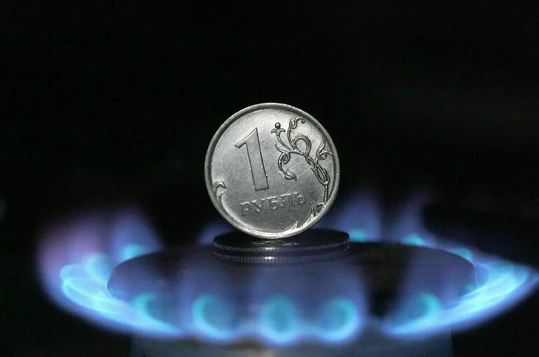 Россия и Китай переходят на расчеты за газ в рублях и юанях
