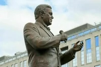 В Москве открыли памятник Иосифу Кобзону