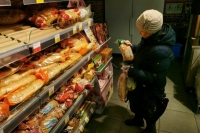 Кабмин не обсуждает отказ от указания на товаре срока годности и состава