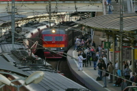 В Ленинградской области электропоезд насмерть сбил женщину