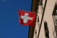 Швейцария приостановила упрощенный порядок выдачи виз россиянам