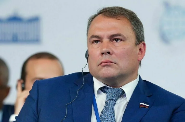 Толстой прокомментировал обращение президента