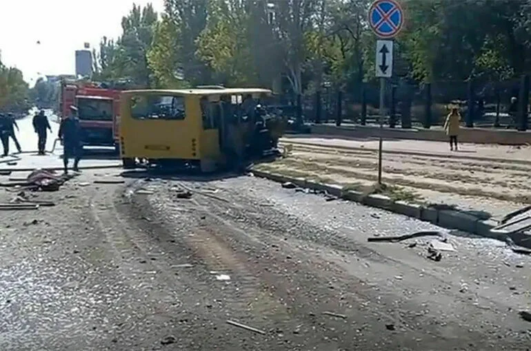 В результате обстрела ВСУ центра Донецка погибли мирные жители