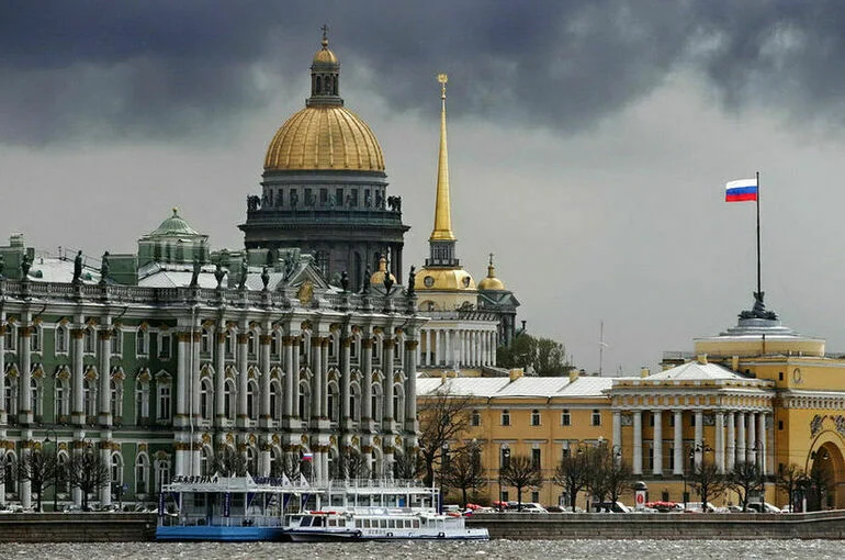 Петербуржцев ожидает нестабильная погода на рабочей неделе