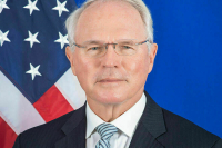 В посольстве РФ в Сербии призвали американского посла отказаться от неоколониальных привычек