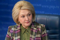 Гумерова призвала к разумным ограничениям телефонов в школах