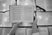 Мораторий на требования к публикациям российских ученых в зарубежных изданиях продлили