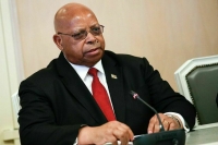 Зимбабве поддерживает Россию в конфликте с Украиной, заявил Муденда